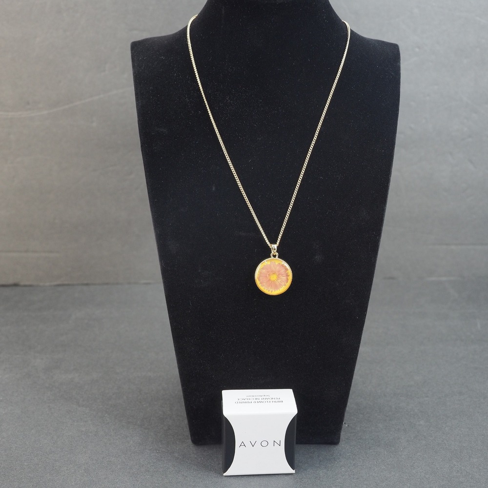 Avon Necklace September Birth Flower Pendant Pink Yellow Gold Tone Curb Chain